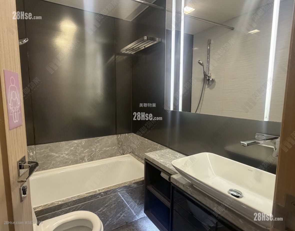 Ocean Pride Rental 3 Bedrooms , 2 Bathrooms 793 ft² ( 73.7 m² )