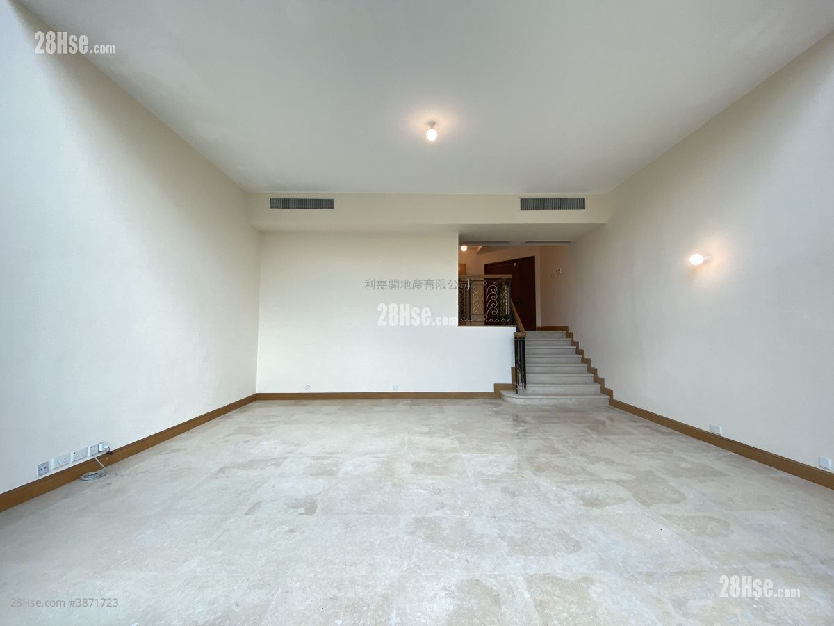 Villa Costa Rental 4 Bedrooms , 3 Bathrooms 3,169 ft² ( 294.4 m² )