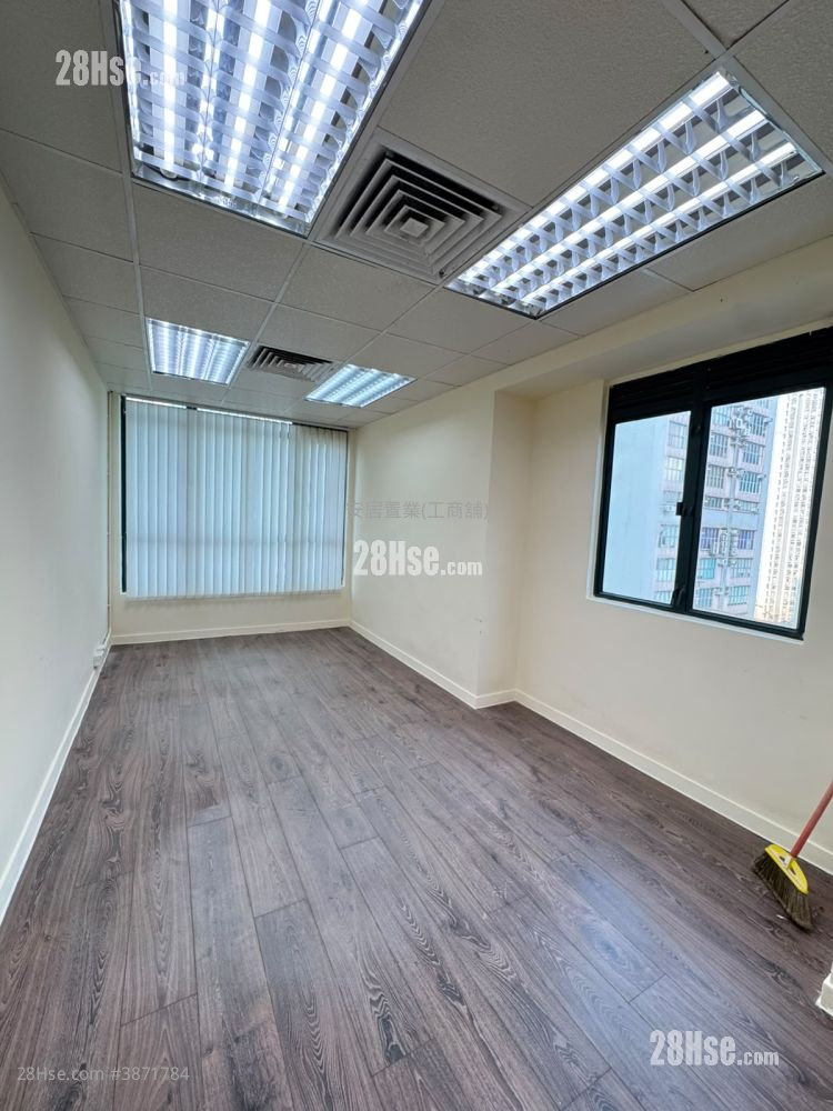 Trend Centre Rental 206 ft² ( 19.1 m² )