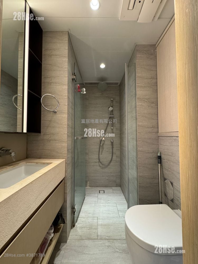 The Astro Rental 1 Bedroom , 1 Bathroom 216 ft² ( 20.1 m² )