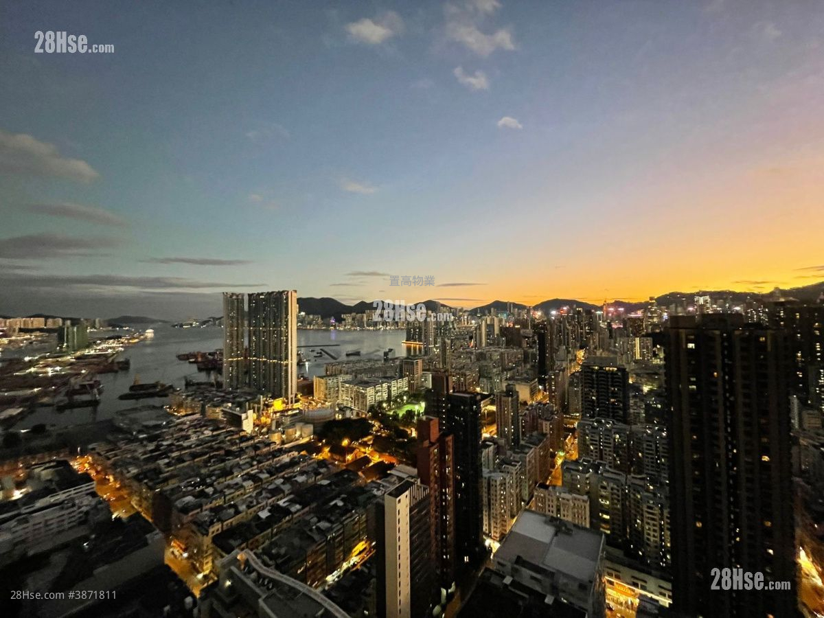 Grand Waterfront Sell 3 Bedrooms , 1 Bathroom 552 ft² ( 51.3 m² )