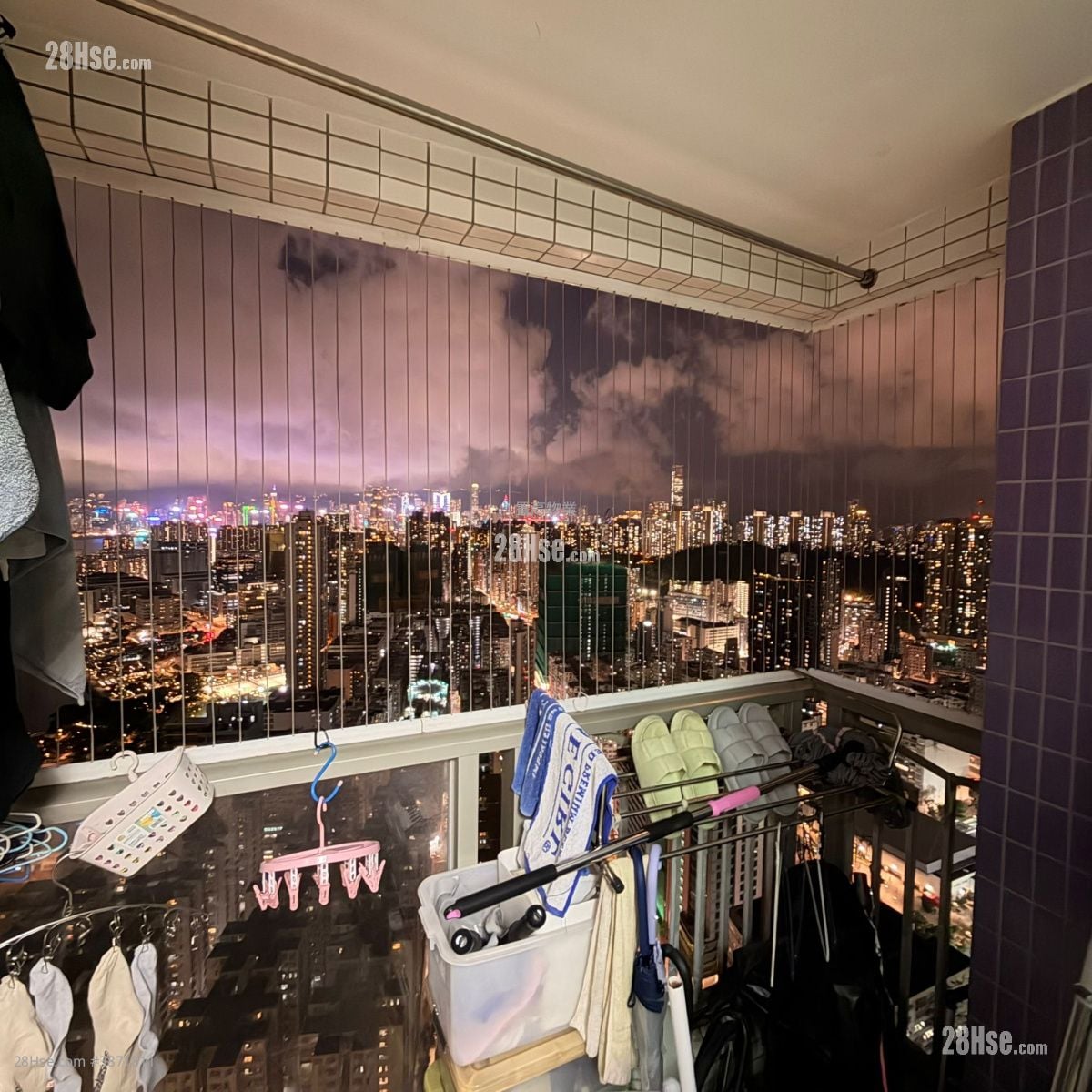 Grand Waterfront Sell 3 Bedrooms , 1 Bathroom 552 ft² ( 51.3 m² )