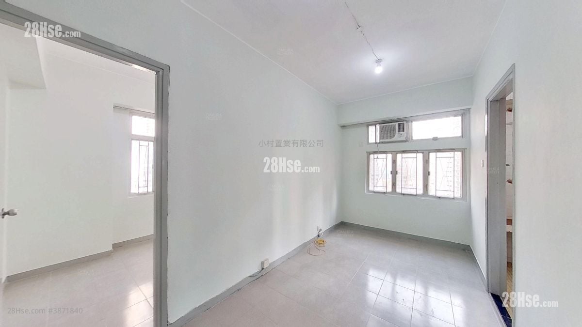 living room: Island Building Rental 1 Bedroom , 1 Bathroom 307 ft² ( 28.5 m² )
