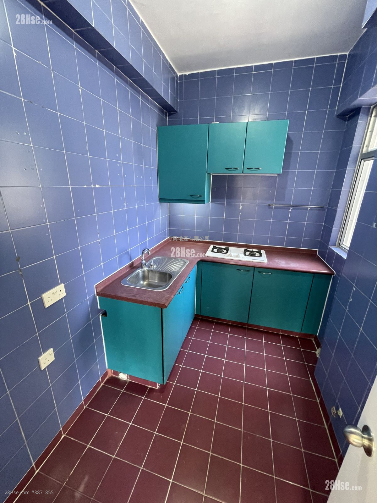 Liberty Mansion Rental 3 Bedrooms , 2 Bathrooms 690 ft² ( 64.1 m² )