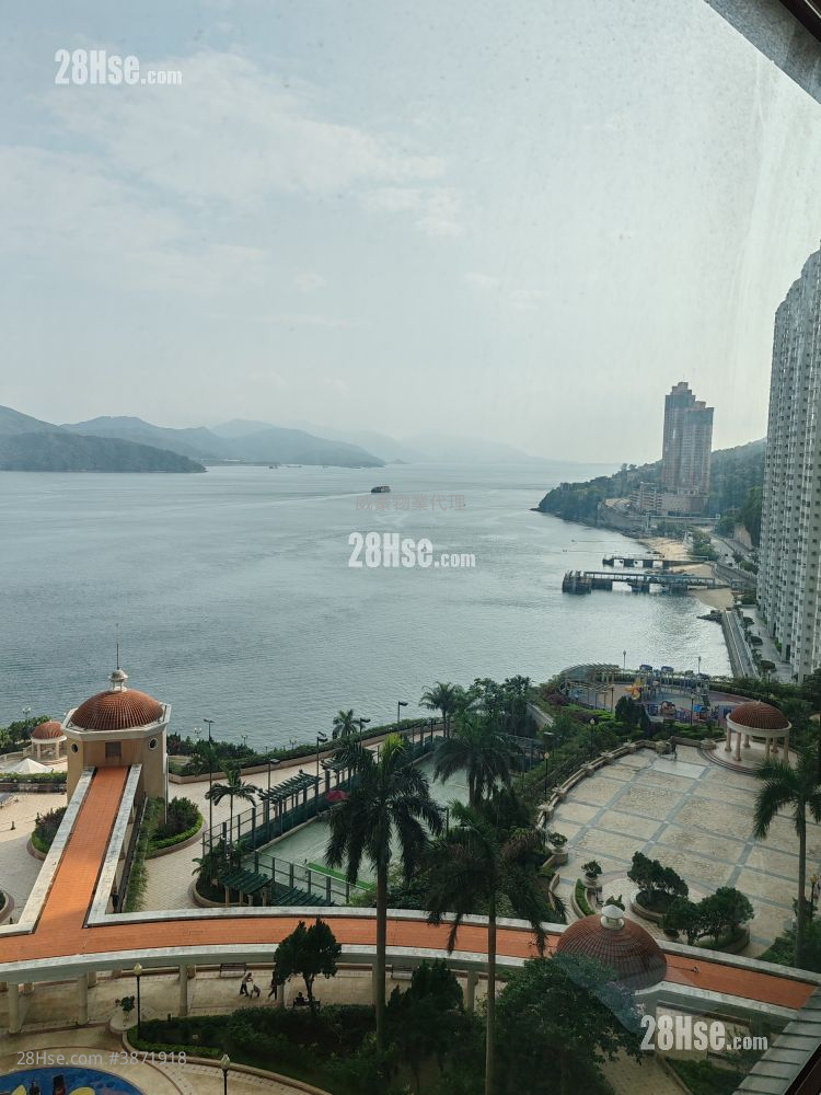 Bellagio Sell 3 Bedrooms , 3 Bathrooms 891 ft² ( 82.8 m² )