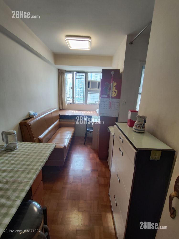 Kam Yuck Building Sell 1 Bedroom , 1 Bathroom 224 ft² ( 20.8 m² )