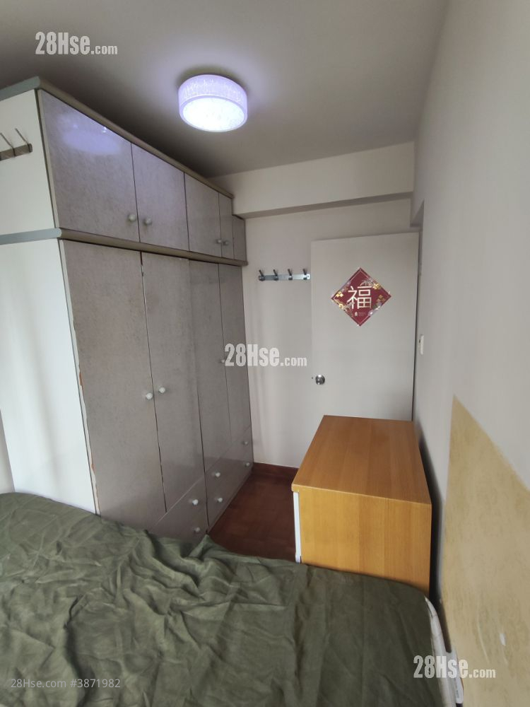 Kam Yuck Building Sell 1 Bedroom , 1 Bathroom 224 ft² ( 20.8 m² )