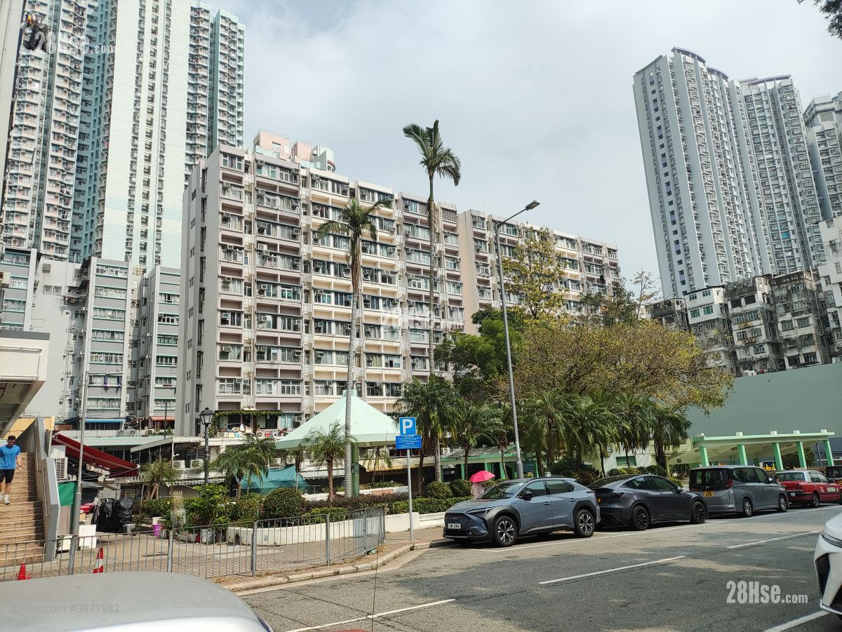 Kam Yuck Building Sell 1 Bedroom , 1 Bathroom 224 ft² ( 20.8 m² )