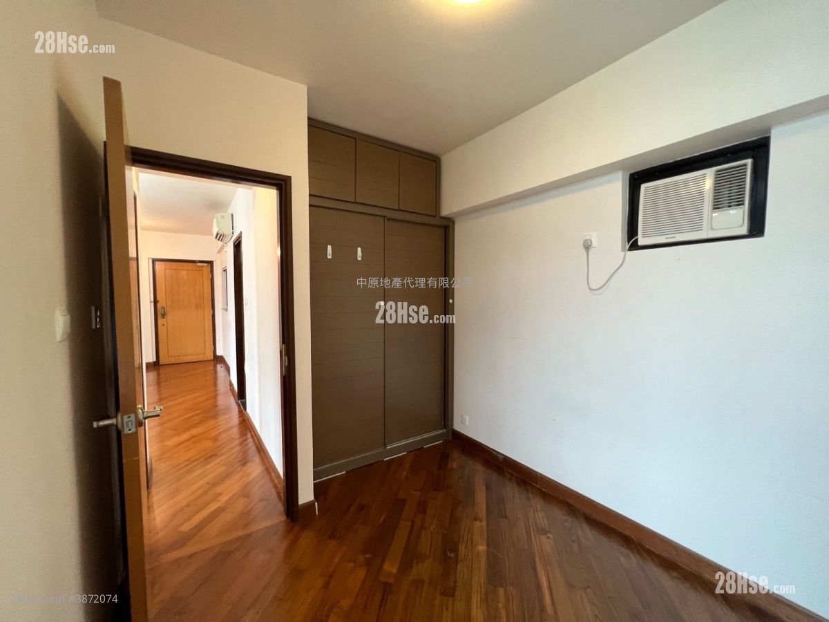 Grand Horizon Sell 2 Bedrooms , 1 Bathroom 463 ft² ( 43.0 m² )