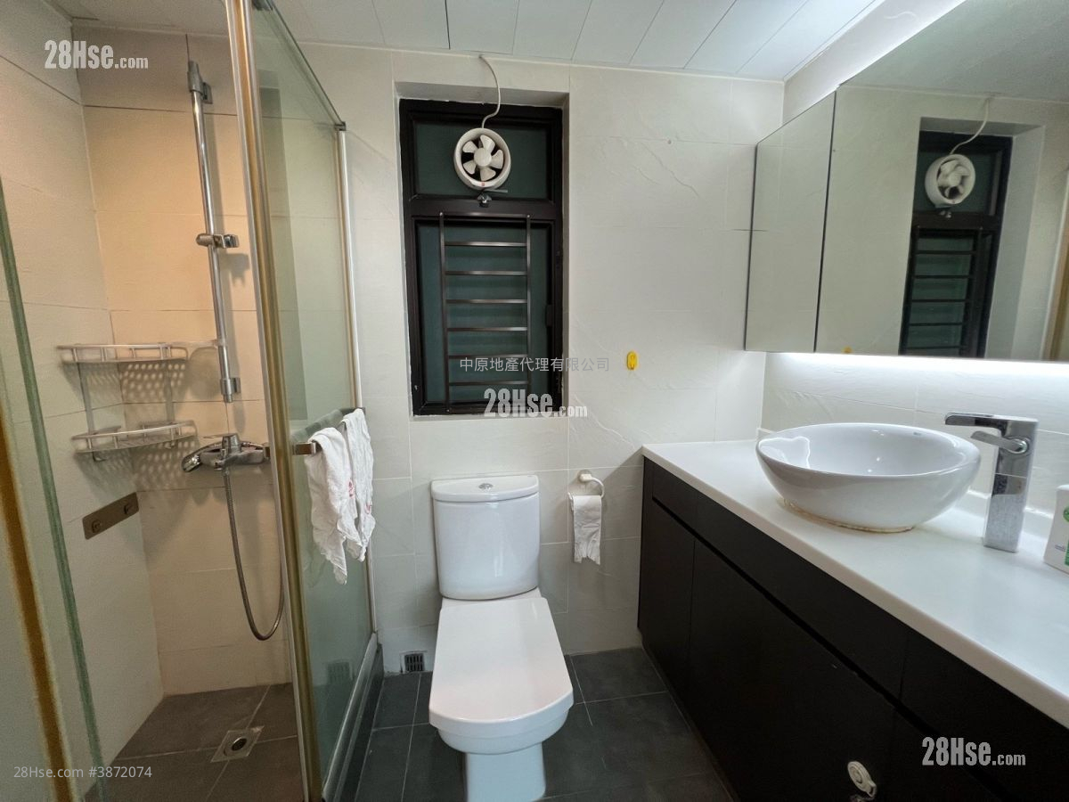 Grand Horizon Sell 2 Bedrooms , 1 Bathroom 463 ft² ( 43.0 m² )