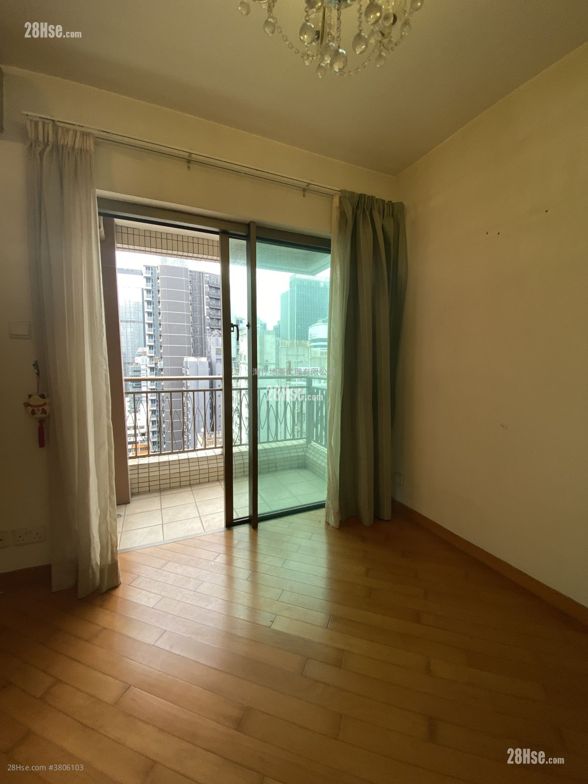 The Zenith Rental 2 Bedrooms , 1 Bathroom 492 ft² ( 45.7 m² )