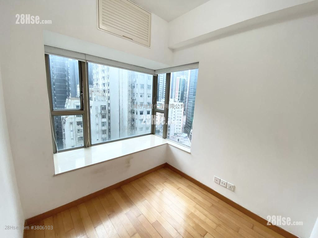 The Zenith Rental 2 Bedrooms , 1 Bathroom 492 ft² ( 45.7 m² )
