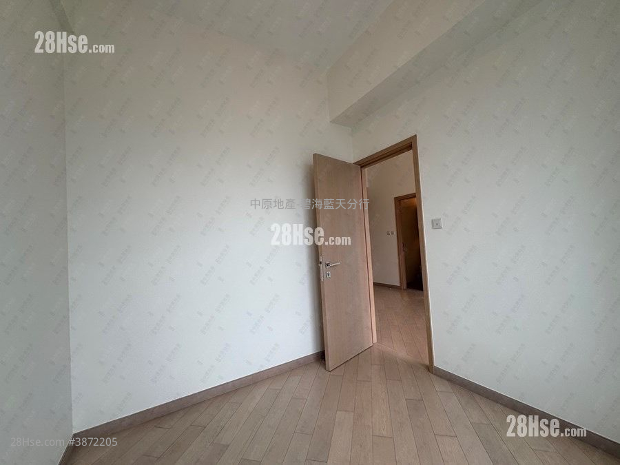 Lime Stardom Sell 1 Bedroom , 1 Bathroom 386 ft² ( 35.9 m² )