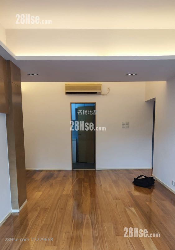 霞明阁 租盘 3 房 , 2 浴室 761 平方尺 ( 70.7 平方米 )