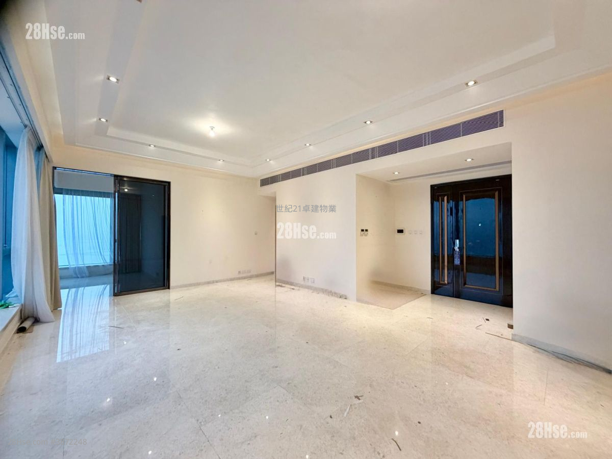 The Cullinan Rental 4 Bedrooms , 3 Bathrooms 1,443 ft² ( 134.1 m² )