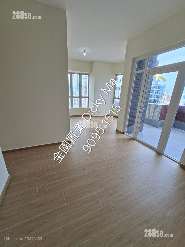 Liberty Mansion Rental 3 Bedrooms , 2 Bathrooms 697 ft² ( 64.8 m² )