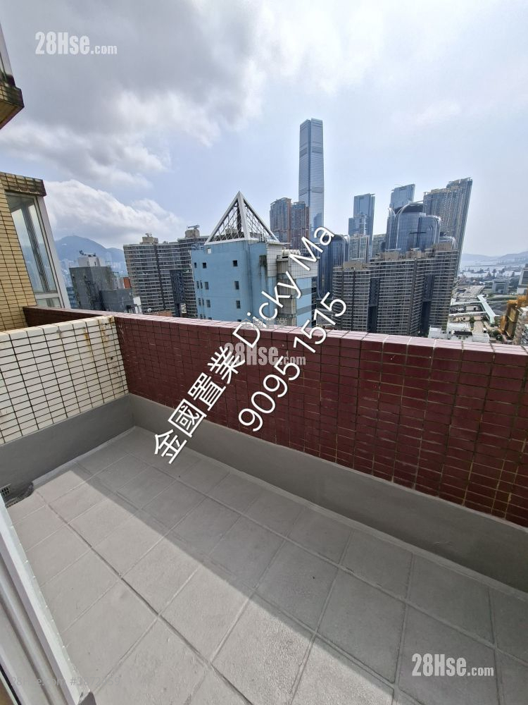 Liberty Mansion Rental 3 Bedrooms , 2 Bathrooms 697 ft² ( 64.8 m² )