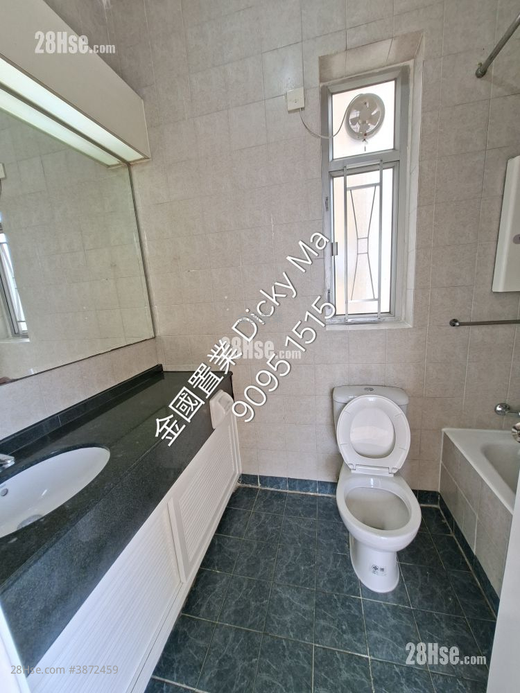 Liberty Mansion Rental 3 Bedrooms , 2 Bathrooms 697 ft² ( 64.8 m² )