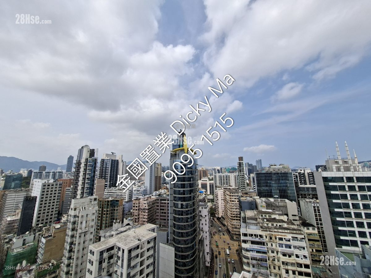 Liberty Mansion Rental 3 Bedrooms , 2 Bathrooms 697 ft² ( 64.8 m² )