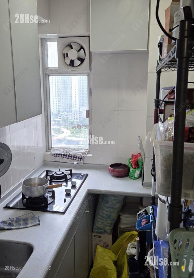 On Ning Garden Sell 2 Bedrooms , 1 Bathroom 465 ft² ( 43.2 m² )