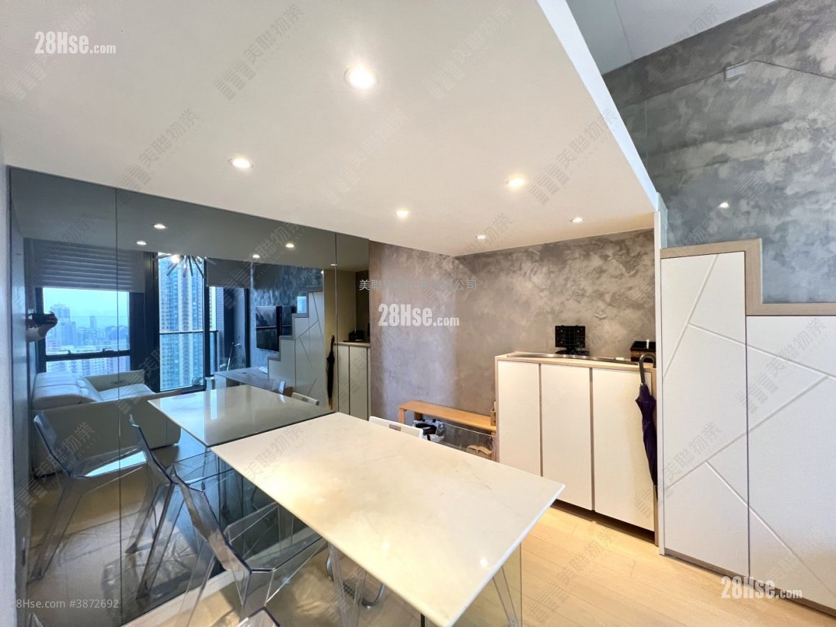 Mantin Heights Sell 2 Bedrooms , 1 Bathroom 581 ft² ( 54.0 m² )