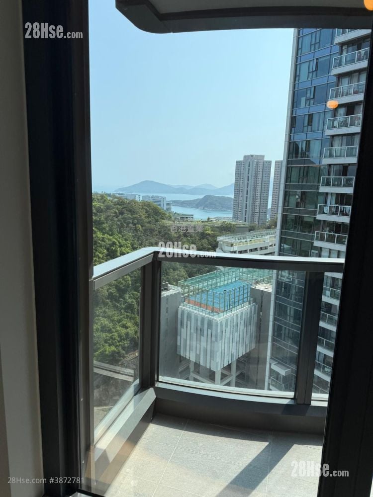The Southside Rental 2 Bedrooms , 1 Bathroom 571 ft² ( 53.0 m² )