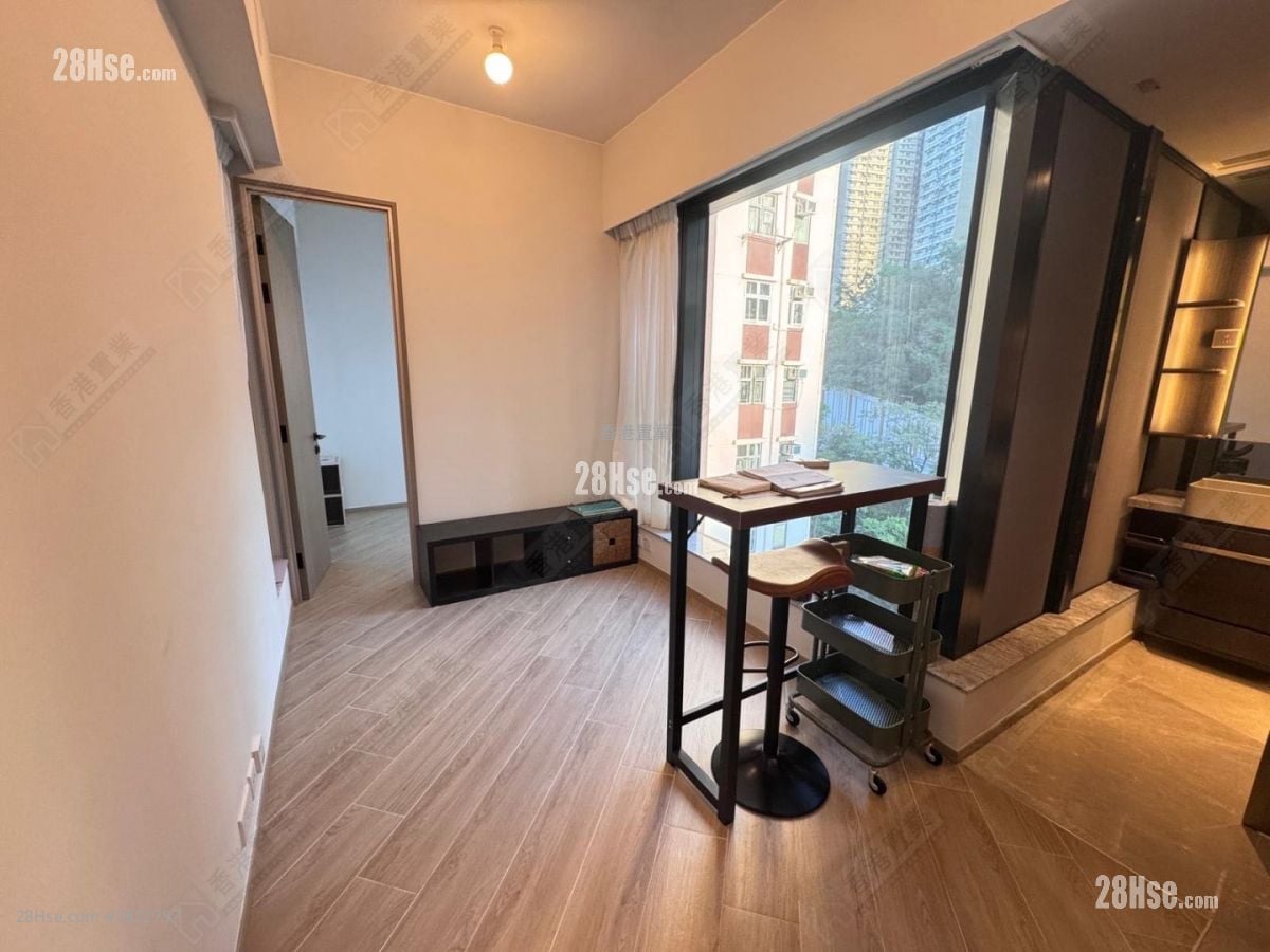 The Upper South Rental 1 Bedroom , 1 Bathroom 264 ft² ( 24.5 m² )