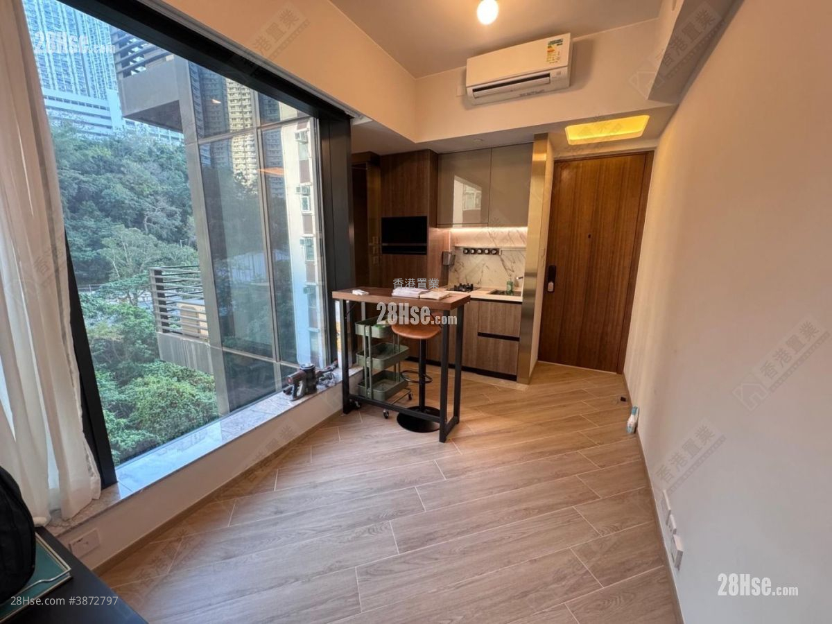 The Upper South Rental 1 Bedroom , 1 Bathroom 264 ft² ( 24.5 m² )