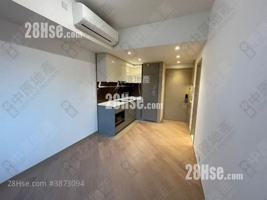Mount Regency Sell Studio 250 ft² ( 23.2 m² )