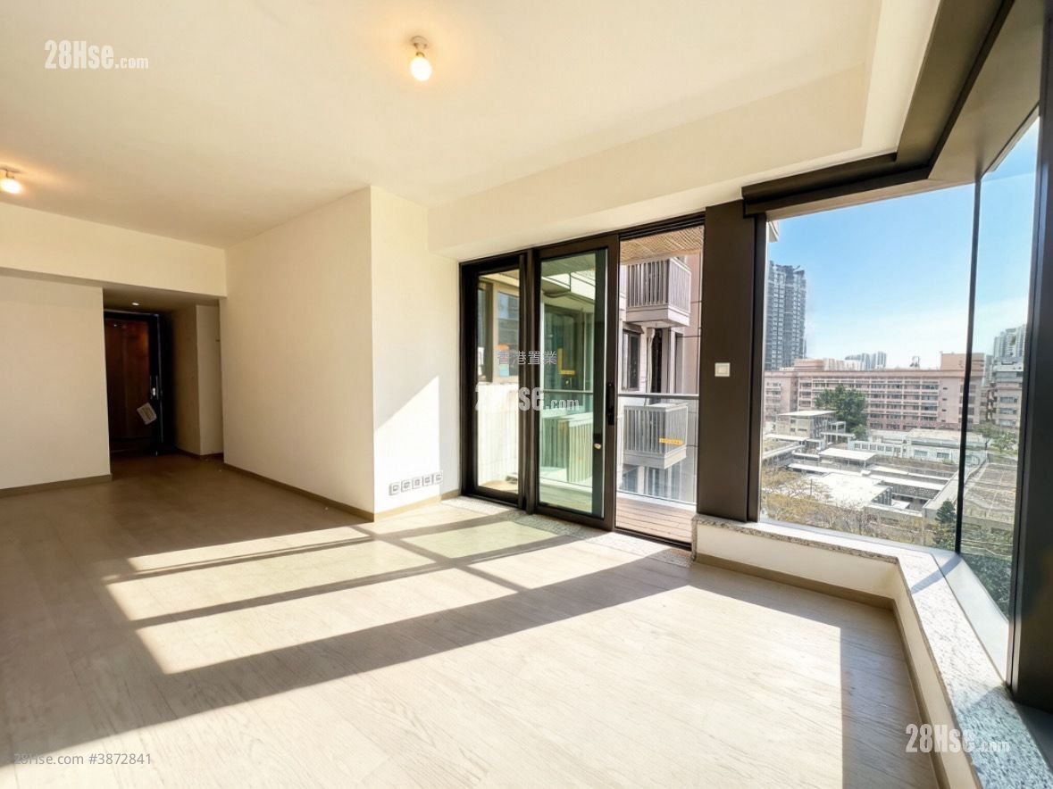 The Southside Rental 3 Bedrooms , 3 Bathrooms 1,006 ft² ( 93.5 m² )