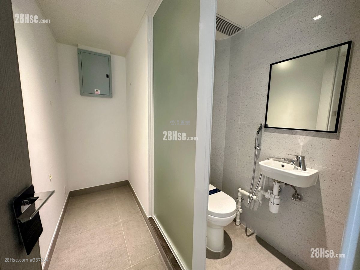 The Southside Rental 3 Bedrooms , 3 Bathrooms 1,006 ft² ( 93.5 m² )