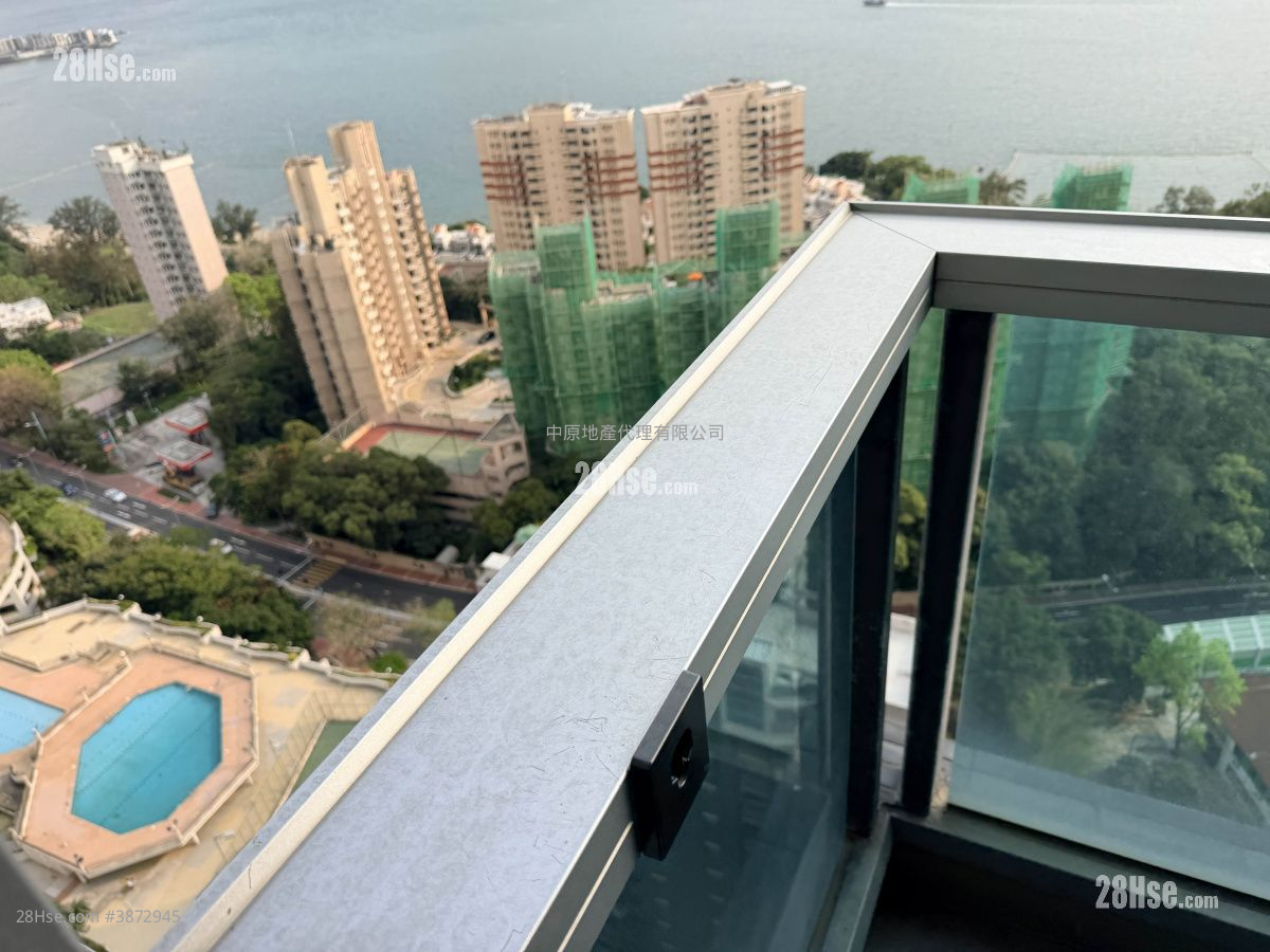 Crown By The Sea Sell 3 Bedrooms 1,026 ft² ( 95.3 m² )