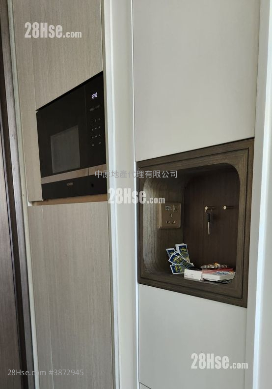 Crown By The Sea Sell 3 Bedrooms 1,026 ft² ( 95.3 m² )