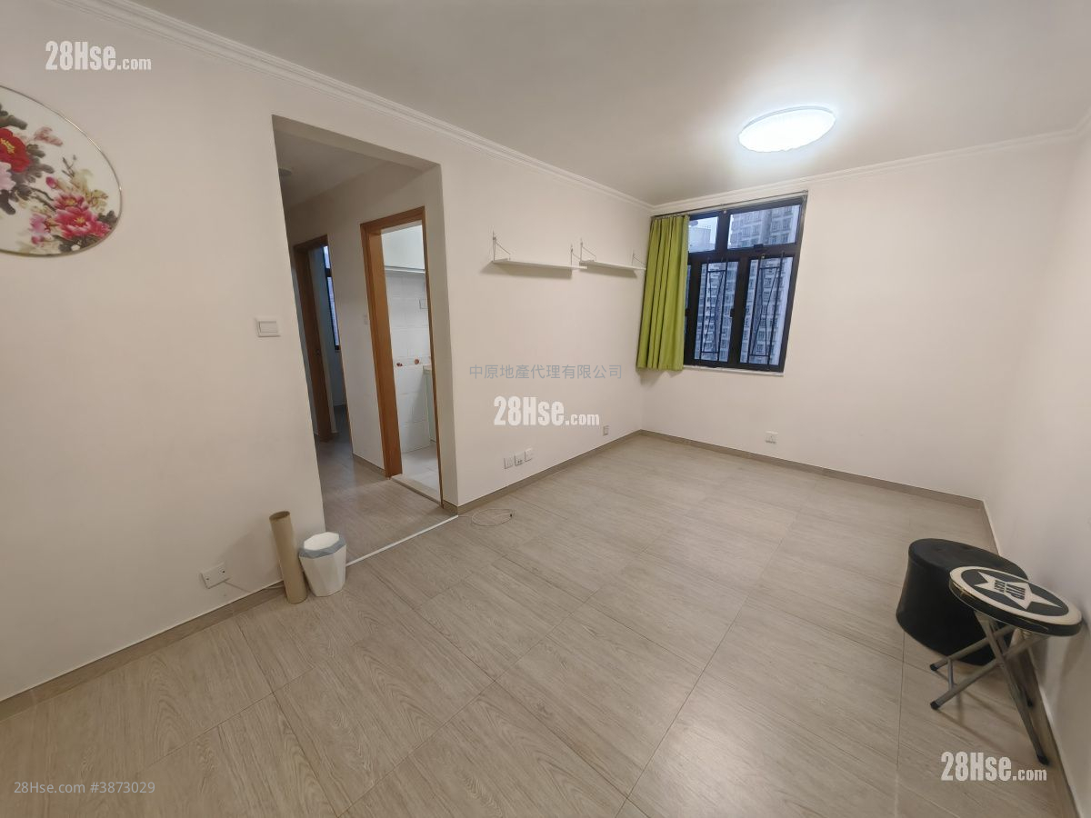 Luk Yeung Sun Chuen Rental 2 Bedrooms , 1 Bathroom 451 ft² ( 41.9 m² )