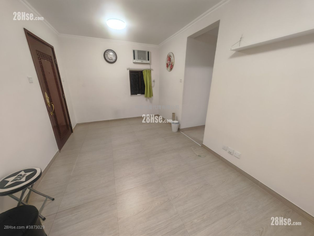 Luk Yeung Sun Chuen Rental 2 Bedrooms , 1 Bathroom 451 ft² ( 41.9 m² )