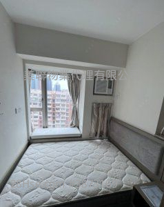 Harbour Green Sell 2 Bedrooms 482 ft² ( 44.8 m² )
