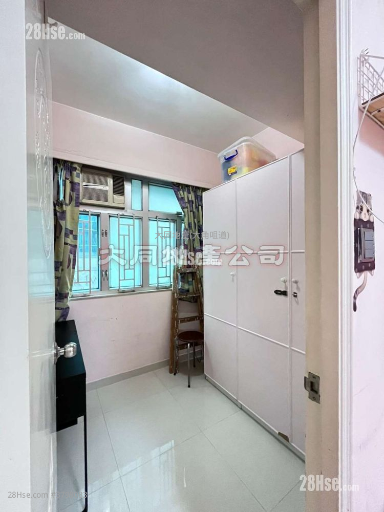 Fuk Ming Building Rental 3 Bedrooms , 2 Bathrooms 296 ft² ( 27.5 m² )