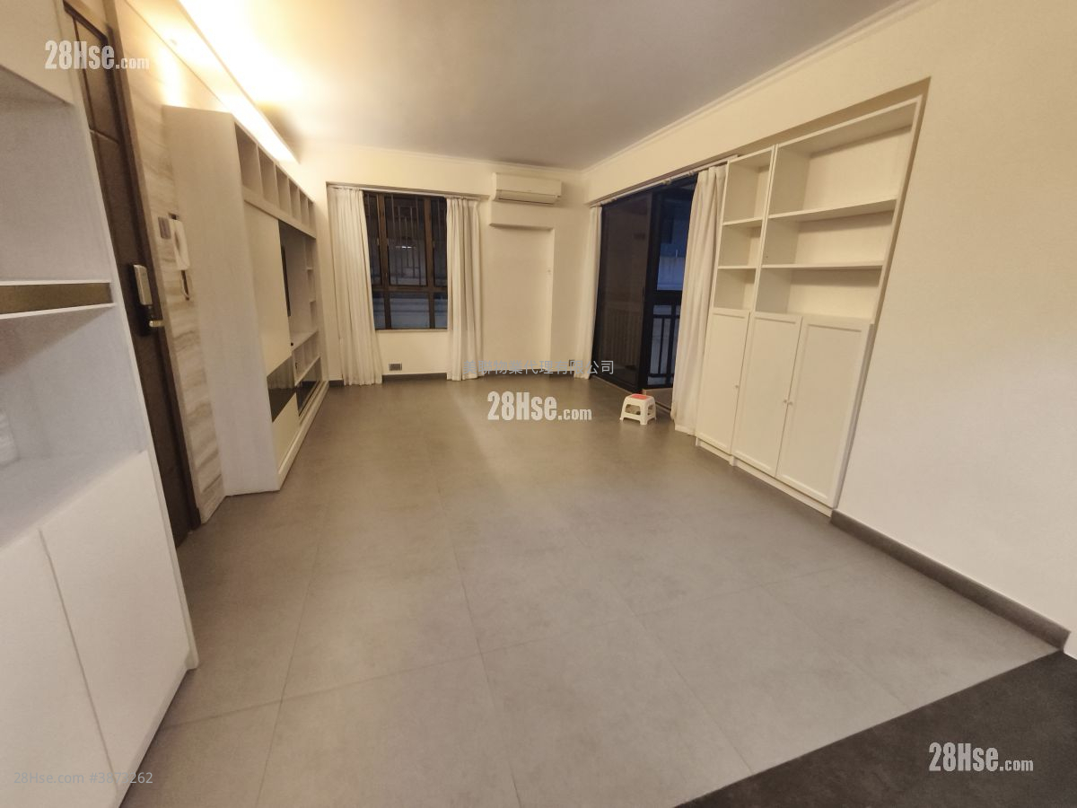 Ming Garden Rental 2 Bedrooms , 3 Bathrooms 714 ft² ( 66.3 m² )