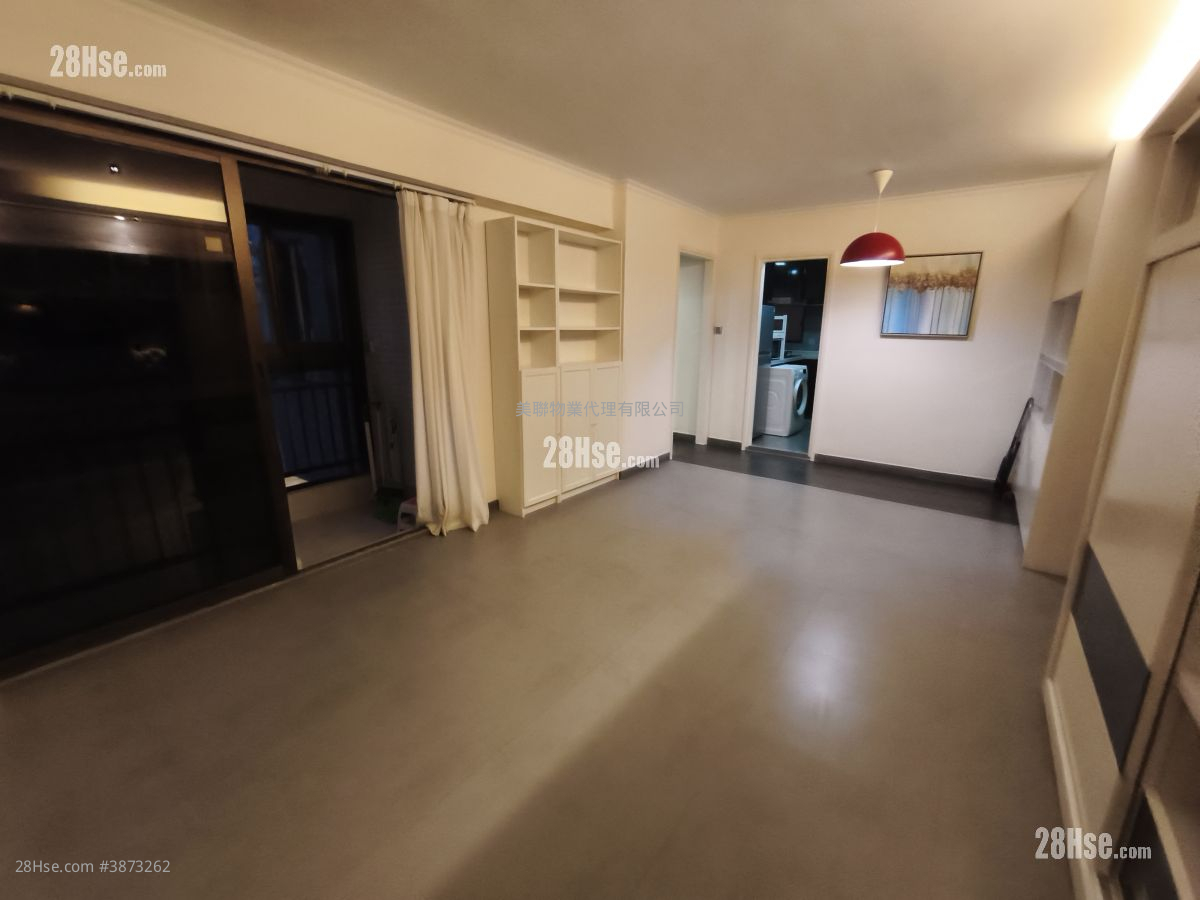 Ming Garden Rental 2 Bedrooms , 3 Bathrooms 714 ft² ( 66.3 m² )