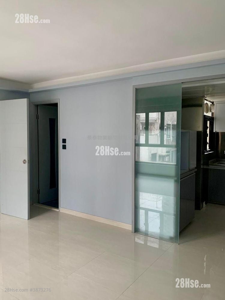 Tanner Garden Sell 2 Bedrooms , 1 Bathroom 563 ft² ( 52.3 m² )