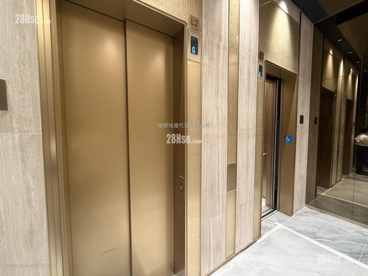 Soyo Square Rental Studio , 1 Bathroom 177 ft² ( 16.4 m² )