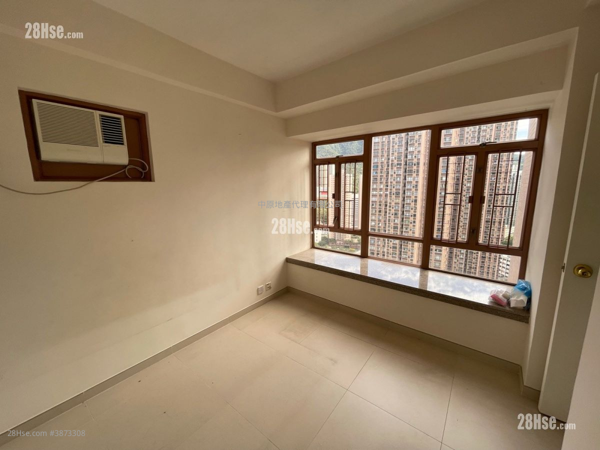 Sunshine City Sell 2 Bedrooms , 1 Bathroom 465 ft² ( 43.2 m² )