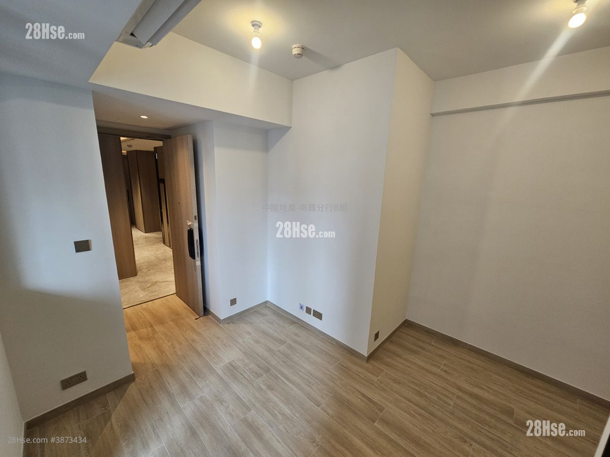 Soyo Square Rental Studio , 1 Bathroom 223 ft² ( 20.7 m² )