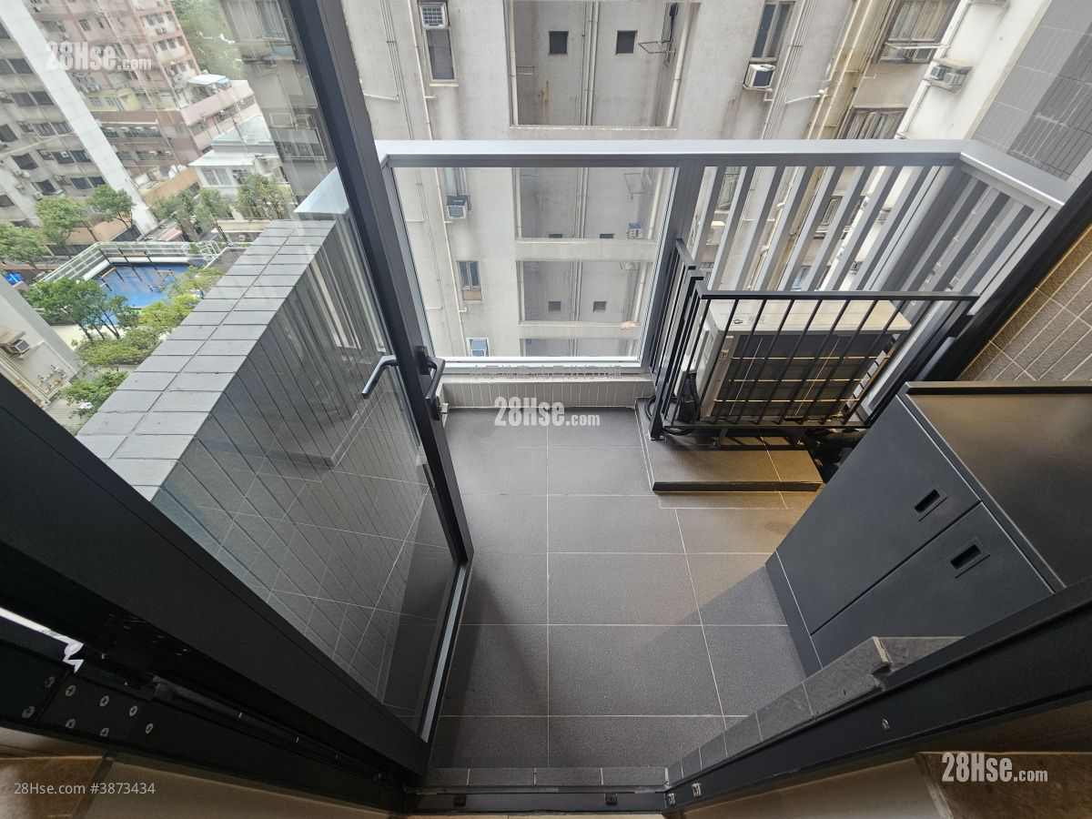 Soyo Square Rental Studio , 1 Bathroom 223 ft² ( 20.7 m² )