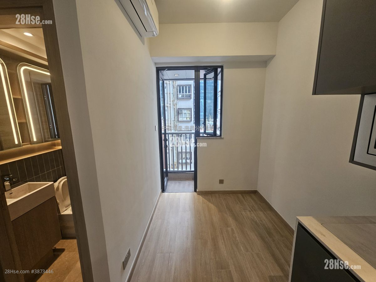 Soyo Square Rental Studio , 1 Bathroom 237 ft² ( 22.0 m² )