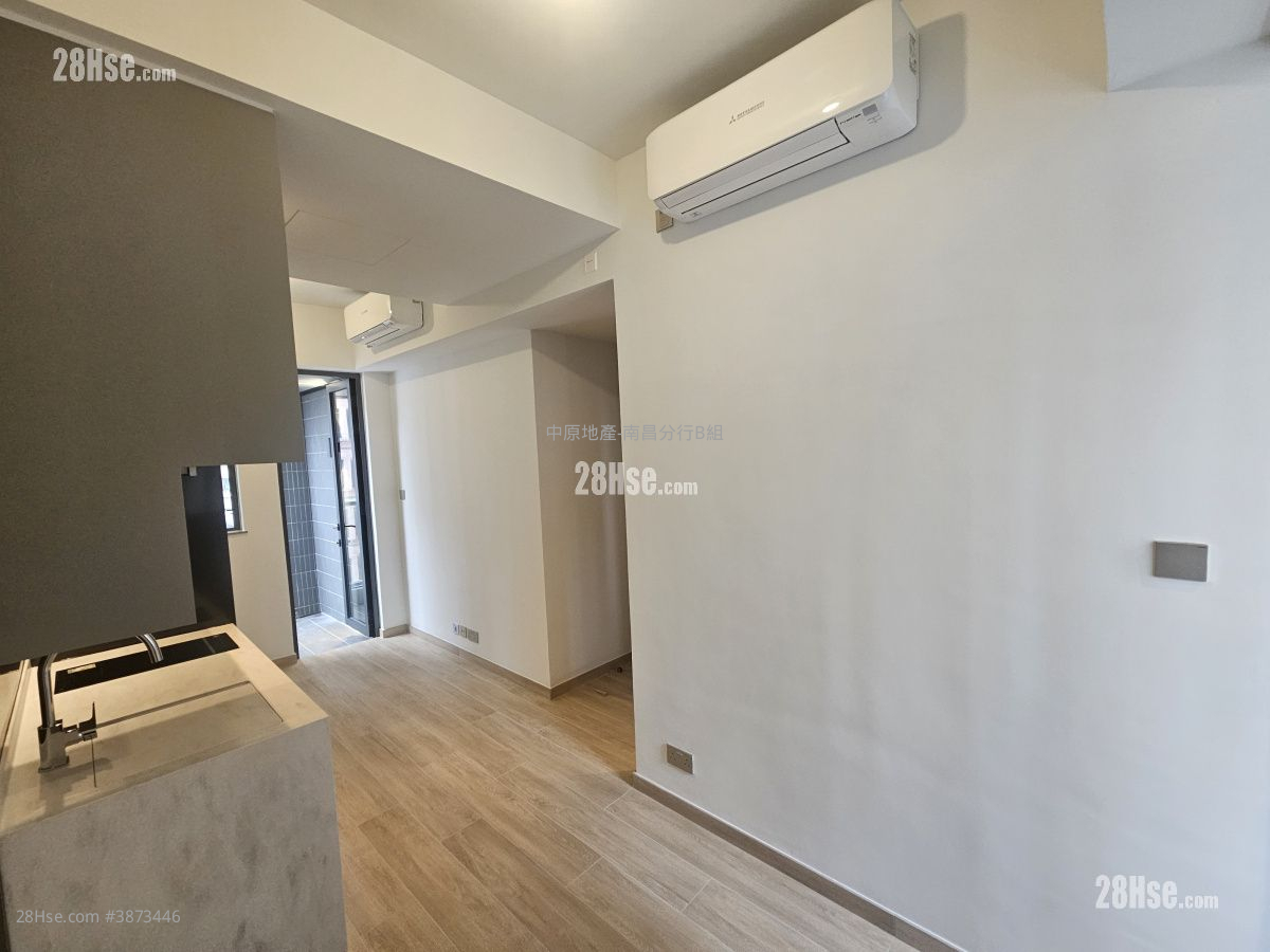 Soyo Square Rental Studio , 1 Bathroom 237 ft² ( 22.0 m² )