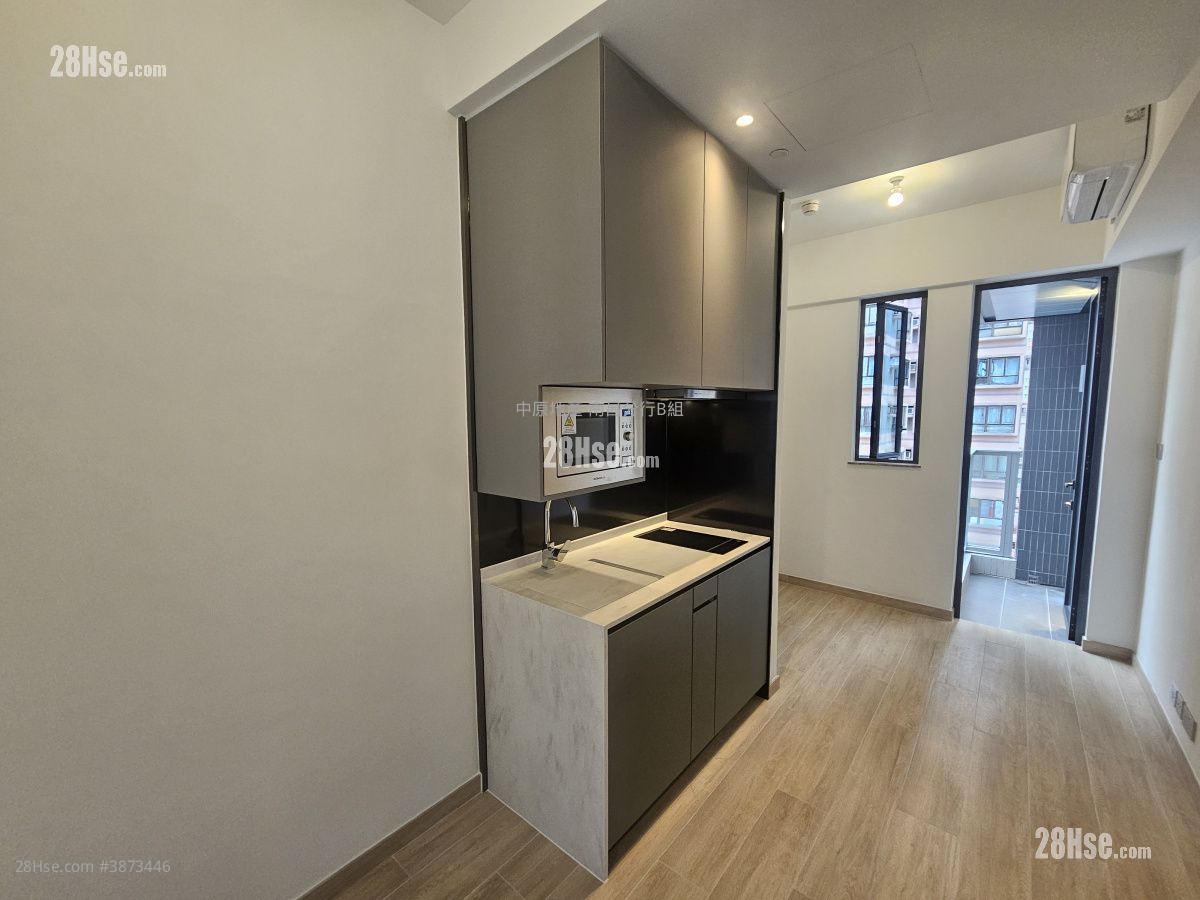 Soyo Square Rental Studio , 1 Bathroom 237 ft² ( 22.0 m² )