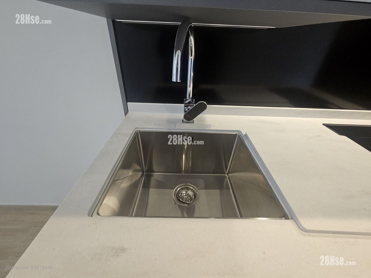 Soyo Square Rental Studio , 1 Bathroom 237 ft² ( 22.0 m² )
