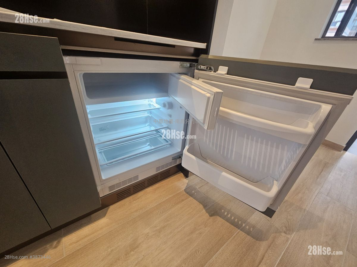 Soyo Square Rental Studio , 1 Bathroom 237 ft² ( 22.0 m² )