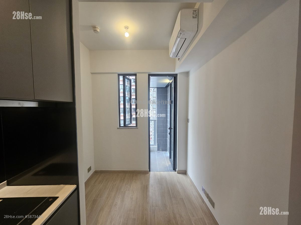 Soyo Square Rental Studio , 1 Bathroom 237 ft² ( 22.0 m² )